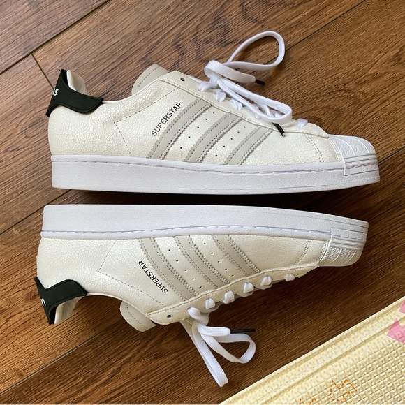 NWOB adidas superstar La marque aux 3 bandes mens shoes 11.5 US . New - Picture 9 of 12